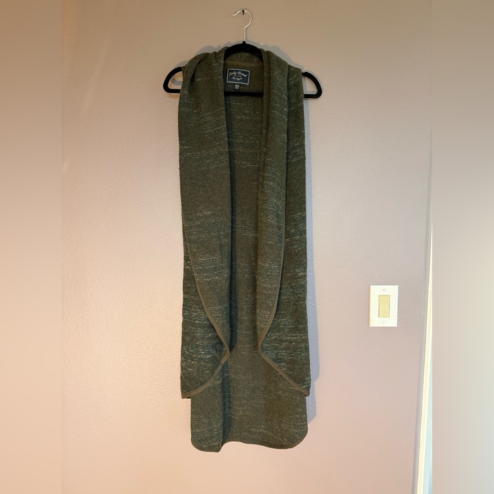 Lucky Brand Sleeveless Cape with Pockets